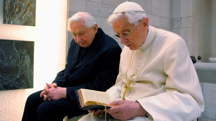 Georg Ratzinger, brother of Pope emeritus Benedict, dies in Regensburg