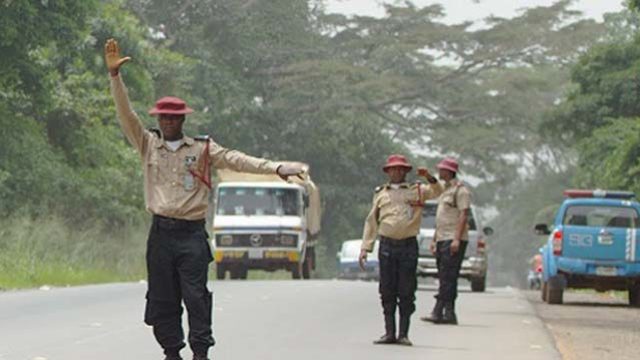 FRSC returns N716,800 found at accident scene to family of victim