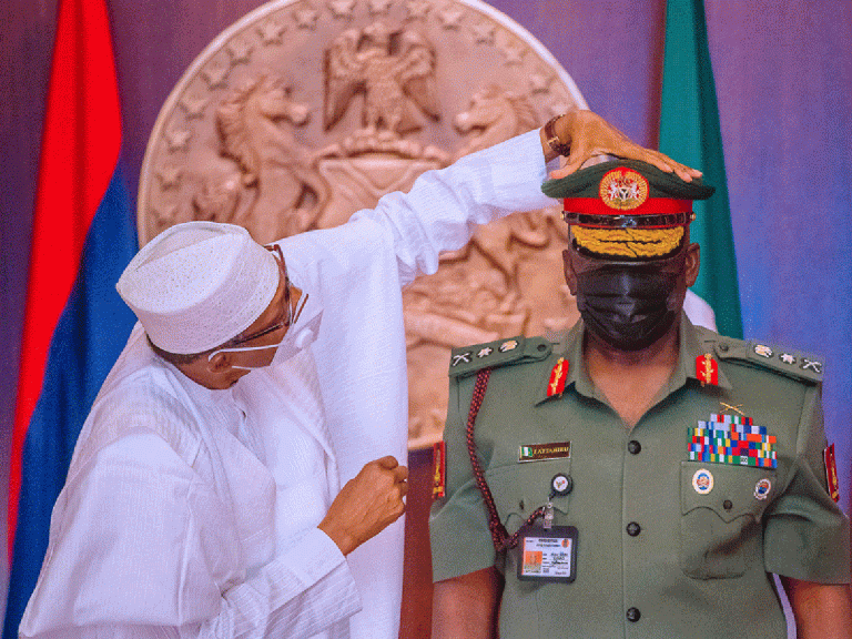 Buhari decorates new service chiefs