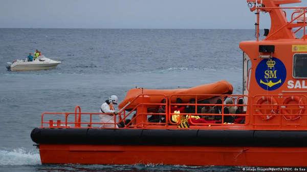 17 bodies discovered in boat off Canary Islands