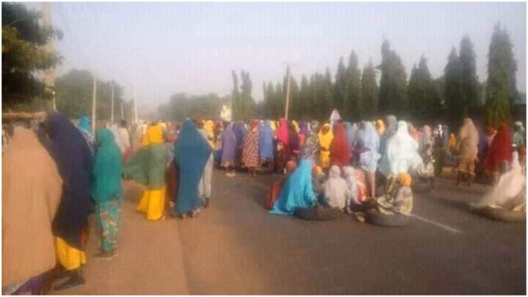 Banditry: Zamfara women stage protest, block Gusau-Kaduna road