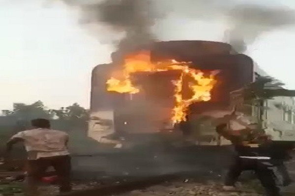 Fire guts Warri-Itakpe train