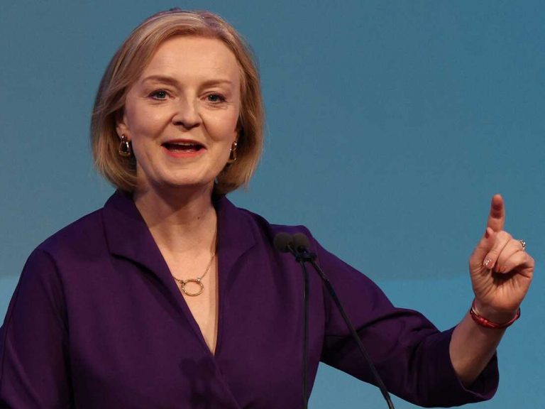 Liz Truss unveils non-white top cabinet members